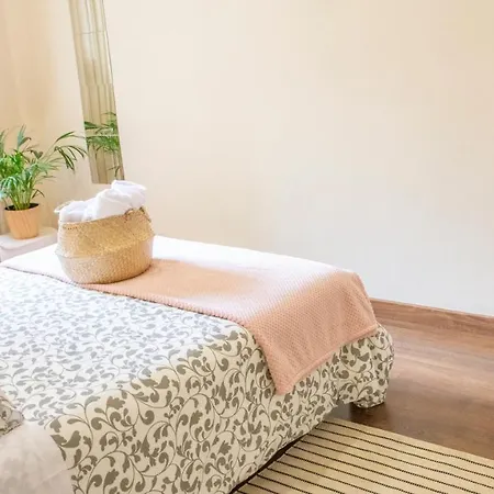 Cool La Compania Apartment *